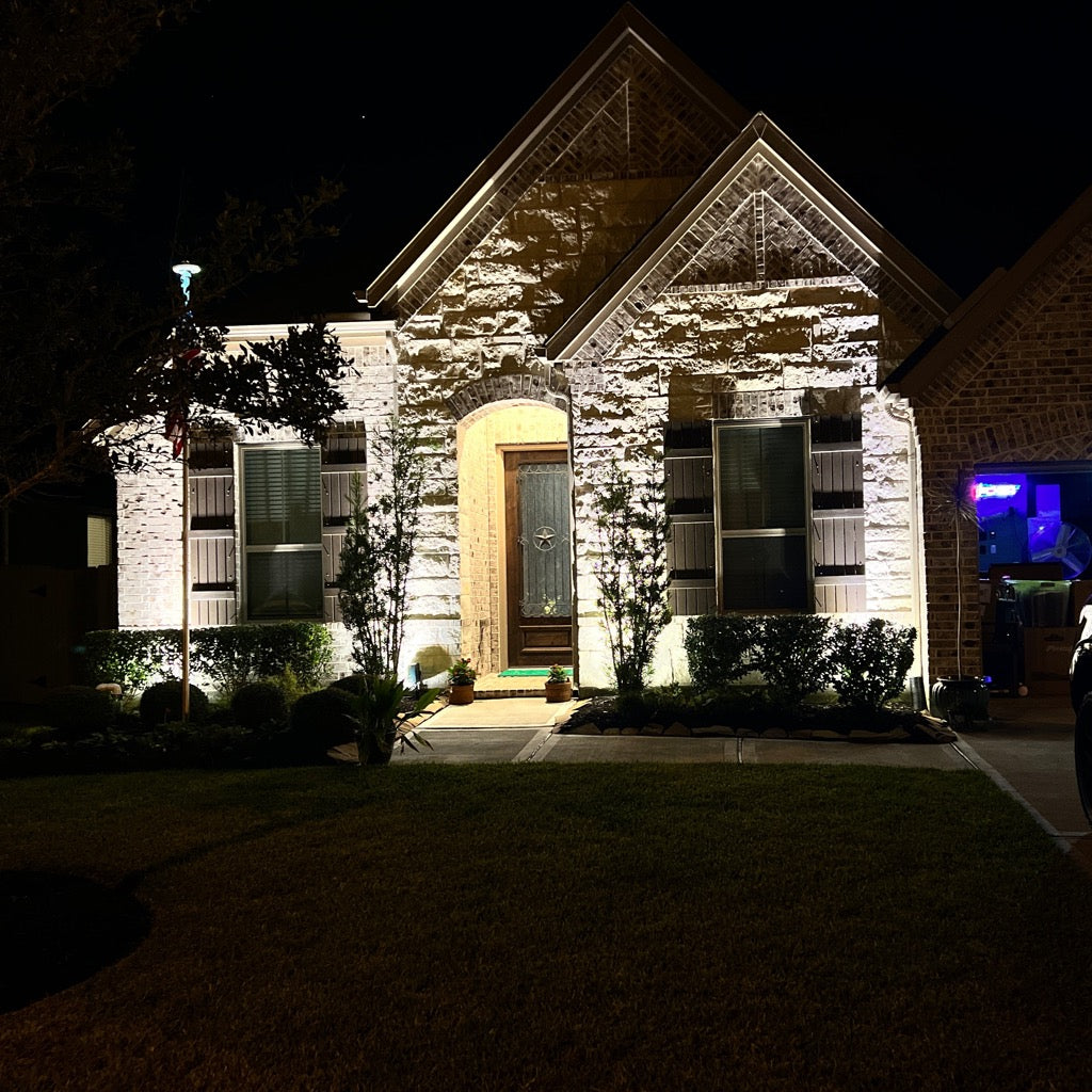 LED Up Lights Landscape Front of House
